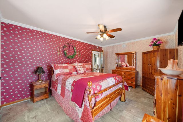 2528 Faulkner Dr, Hopkinsville, KY 42240