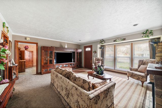 2528 Faulkner Dr, Hopkinsville, KY 42240