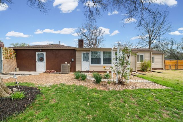 2528 Faulkner Dr, Hopkinsville, KY 42240