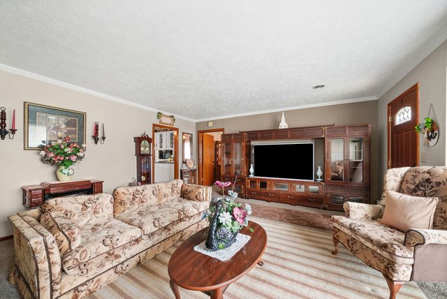 2528 Faulkner Dr, Hopkinsville, KY 42240