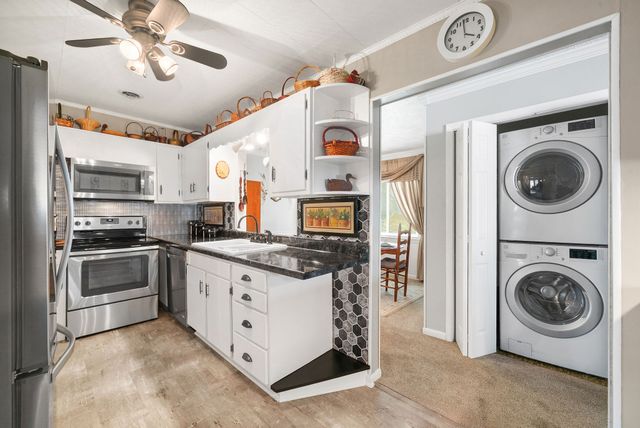 2528 Faulkner Dr, Hopkinsville, KY 42240