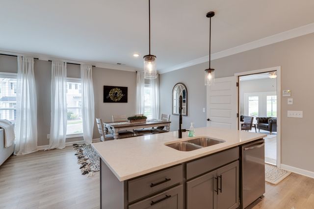 164 Rothwood Drive, Hendersonville, TN 37075