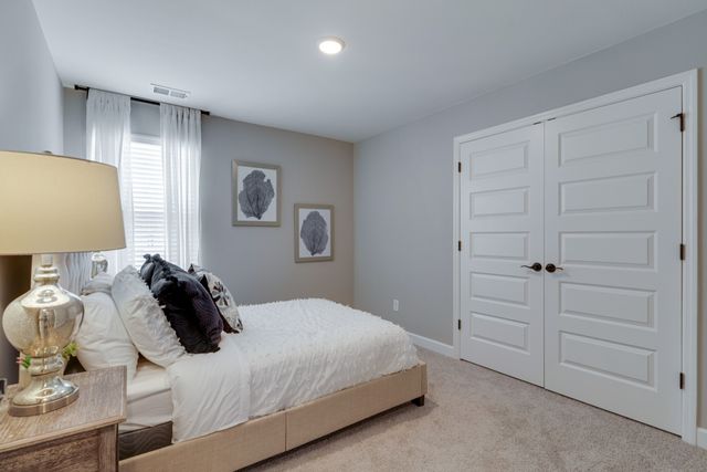 164 Rothwood Drive, Hendersonville, TN 37075