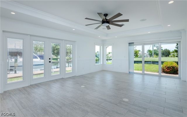 5609 De Soto CT, Cape Coral, FL 33904