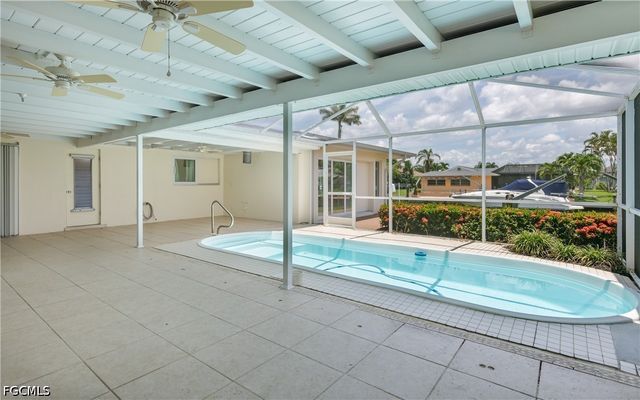 5609 De Soto CT, Cape Coral, FL 33904