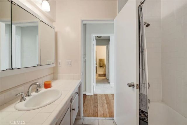 902 Camino Real 204, Redondo Beach, CA 90277