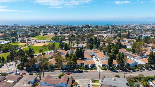 902 Camino Real 204, Redondo Beach, CA 90277