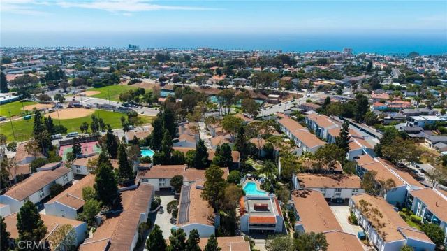 902 Camino Real 204, Redondo Beach, CA 90277