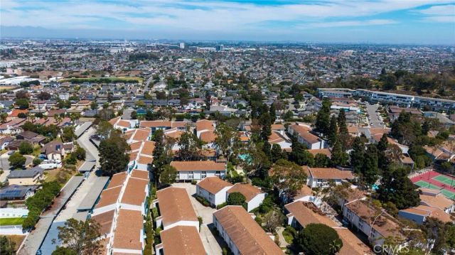 902 Camino Real 204, Redondo Beach, CA 90277