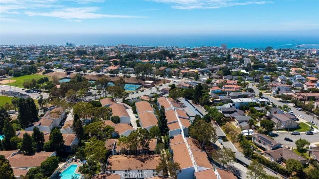 902 Camino Real 204, Redondo Beach, CA 90277