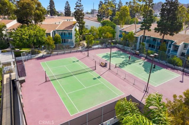 902 Camino Real 204, Redondo Beach, CA 90277