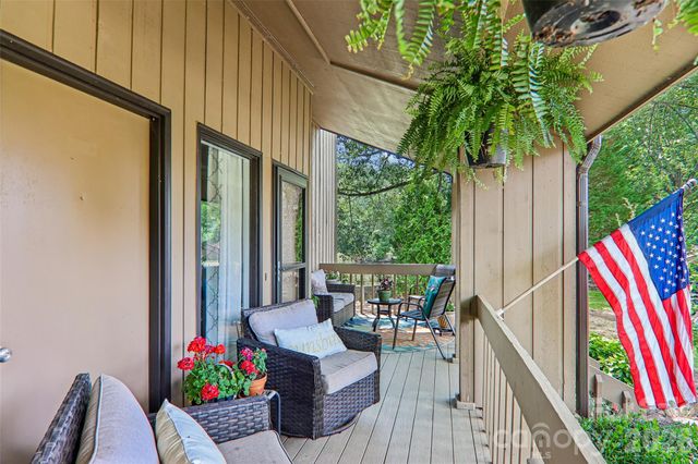 147 W Lake Drive S 1206, Lake Lure, NC 28746