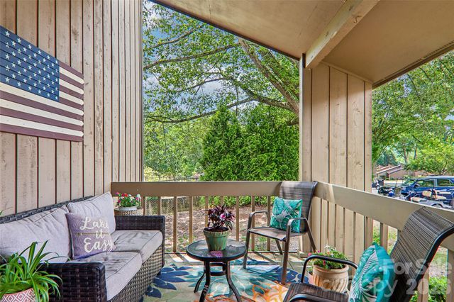 147 W Lake Drive S 1206, Lake Lure, NC 28746