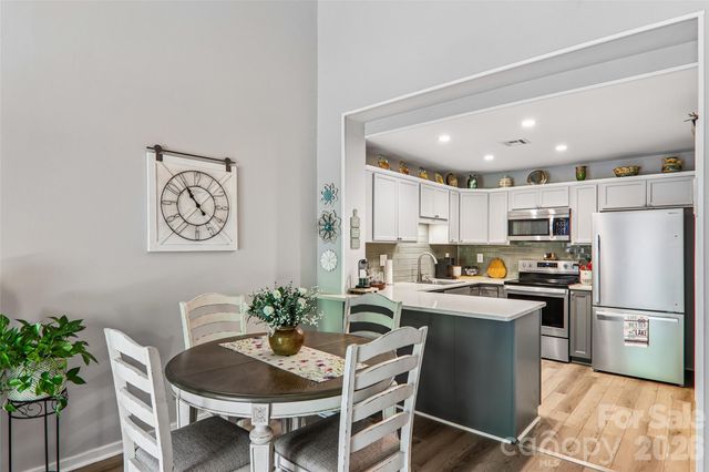 147 W Lake Drive S 1206, Lake Lure, NC 28746