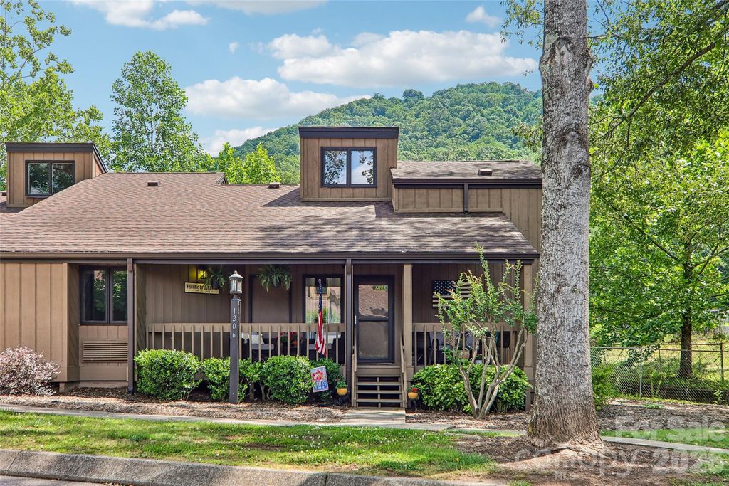 147 W Lake Drive S 1206, Lake Lure, NC 28746