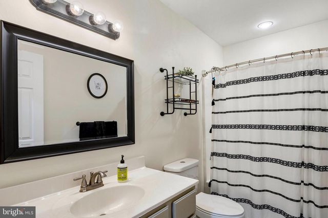223 OVERLOOK DR, Queenstown, MD 21658