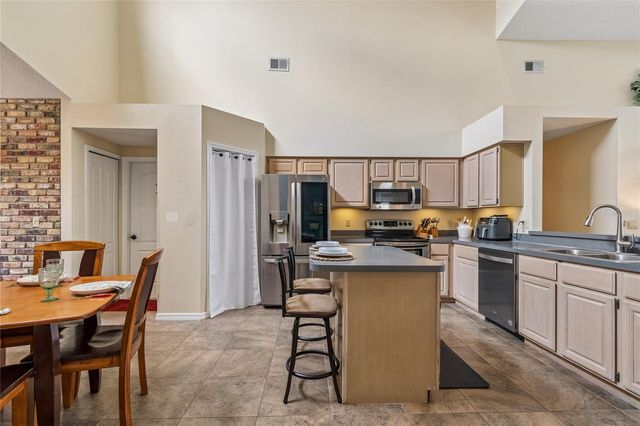 4108 SPARROW COURT, Lutz, FL 33558