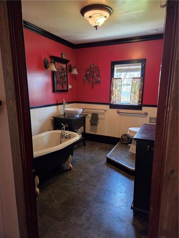 110 Clarence Howe Road, Pittsfield, NY 13411