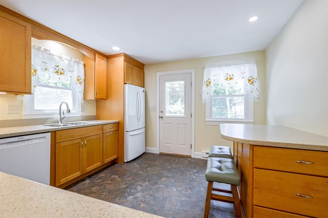 69 Forest Lane, Boscawen, NH 03303