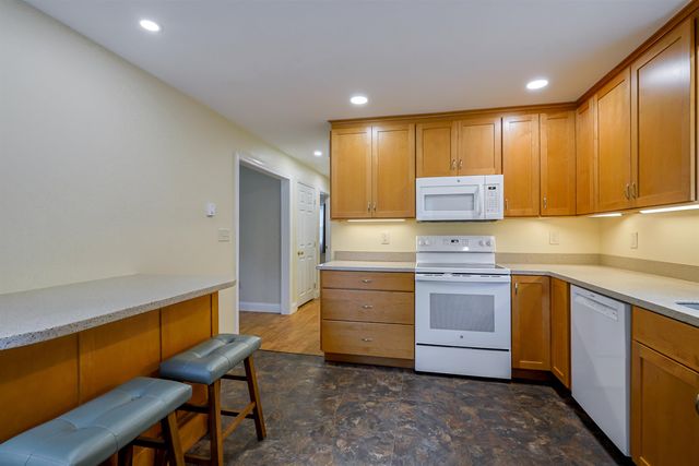 69 Forest Lane, Boscawen, NH 03303