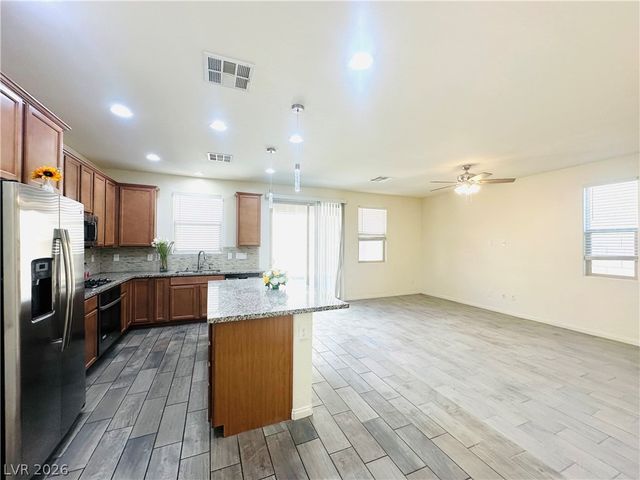 12525 Skylight View Street, Las Vegas, NV 89138