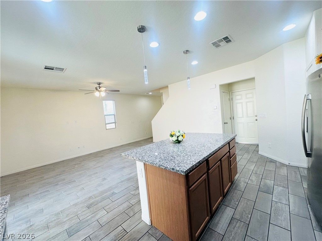 Image 12 of property listing at 12525 Skylight View Street, Las Vegas, NV 89138