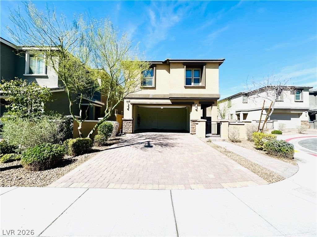 Image 2 of property listing at 12525 Skylight View Street, Las Vegas, NV 89138