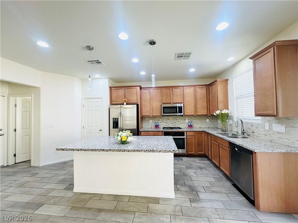 Image 9 of property listing at 12525 Skylight View Street, Las Vegas, NV 89138