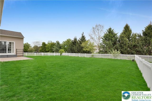 8595 Pathfinder Road, Upper Macungie Twp, PA 18031