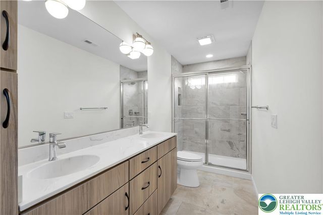 8595 Pathfinder Road, Upper Macungie Twp, PA 18031