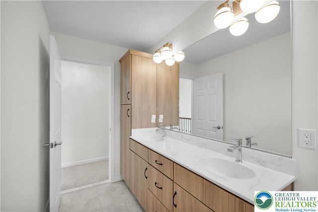 8595 Pathfinder Road, Upper Macungie Twp, PA 18031