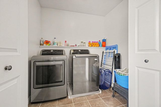 7875 Reindeer Street, Portage City, MI 49002