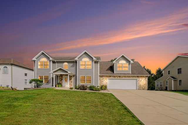7875 Reindeer Street, Portage City, MI 49002