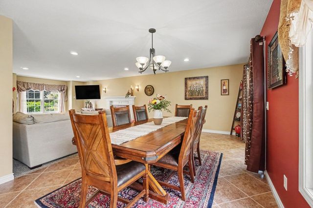 7875 Reindeer Street, Portage City, MI 49002