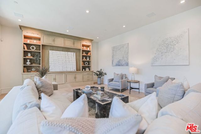 1072 Amalfi Drive, Pacific Palisades, CA 90272