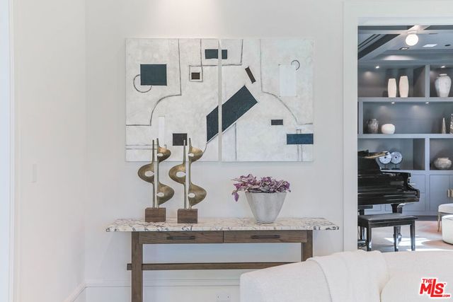 1072 Amalfi Drive, Pacific Palisades, CA 90272