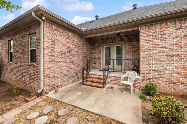 35 Joshua Circle, Conway, AR 72032