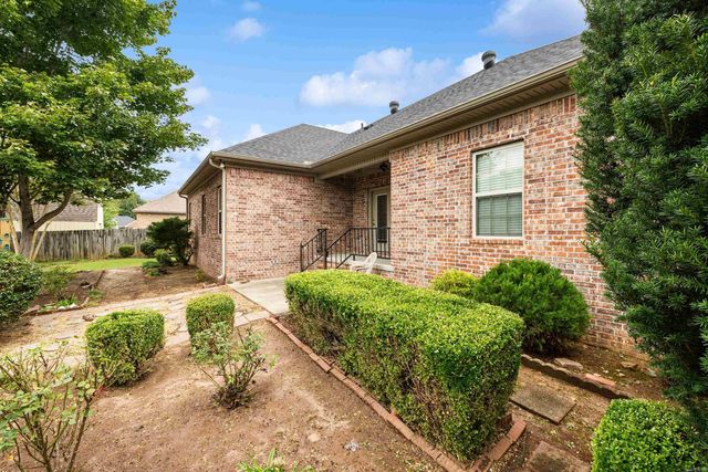 35 Joshua Circle, Conway, AR 72032
