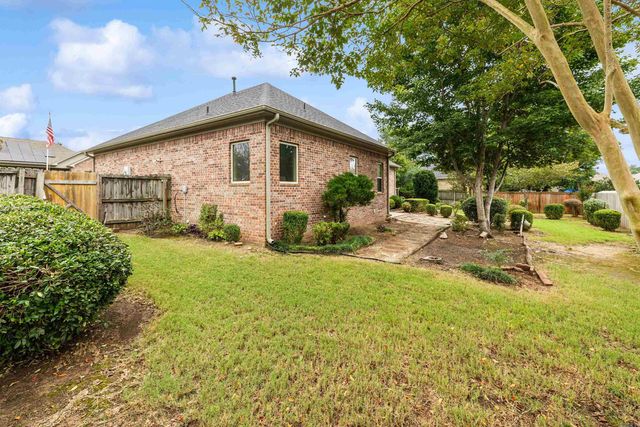 35 Joshua Circle, Conway, AR 72032