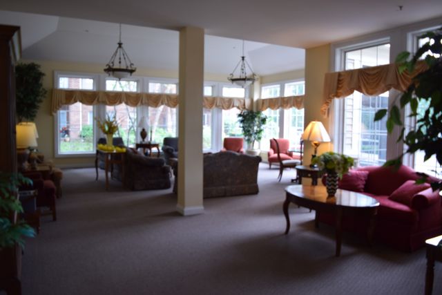 801 N Mclean Boulevard 258, Elgin, IL 60123
