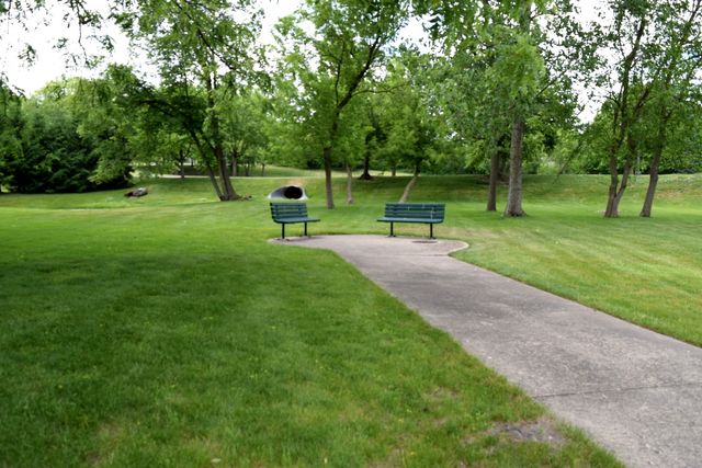 801 N Mclean Boulevard 258, Elgin, IL 60123