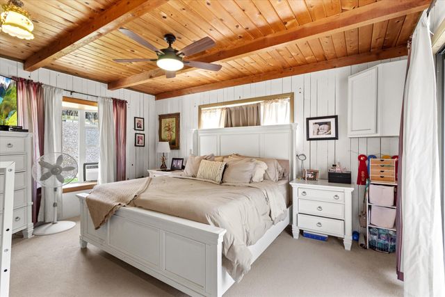 928 N Old Stage Road, Wolf Creek, OR 97497