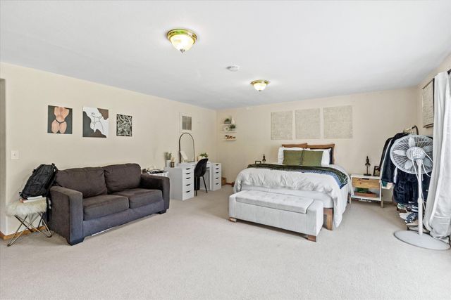 928 N Old Stage Road, Wolf Creek, OR 97497