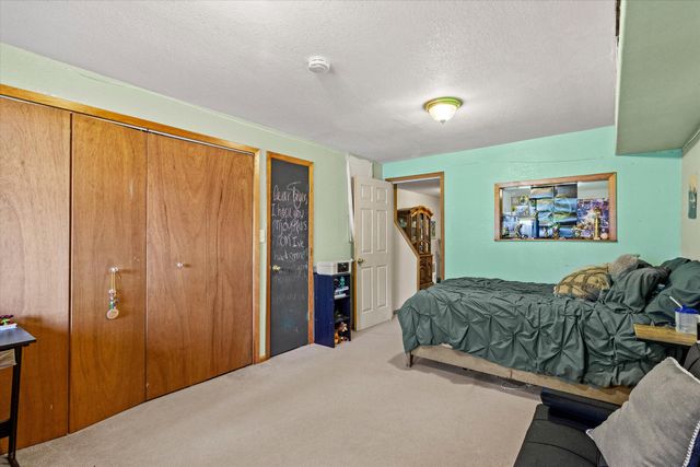 928 N Old Stage Road, Wolf Creek, OR 97497