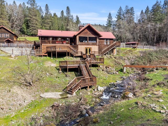 928 N Old Stage Road, Wolf Creek, OR 97497