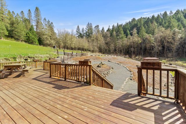 928 N Old Stage Road, Wolf Creek, OR 97497