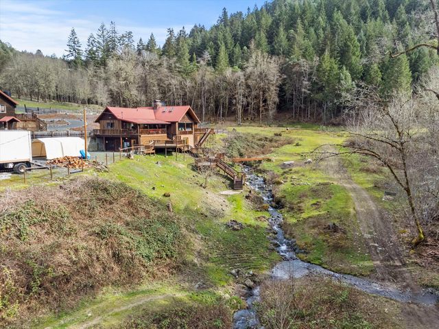 928 N Old Stage Road, Wolf Creek, OR 97497