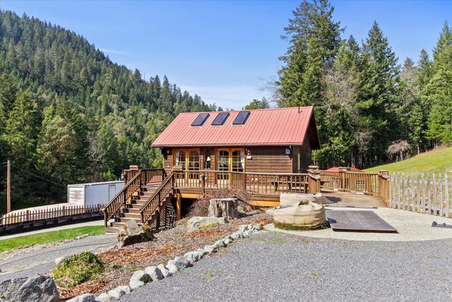 928 N Old Stage Road, Wolf Creek, OR 97497