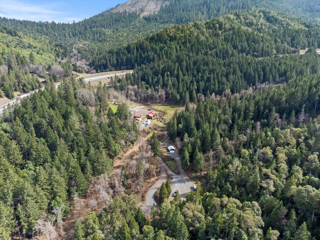 928 N Old Stage Road, Wolf Creek, OR 97497