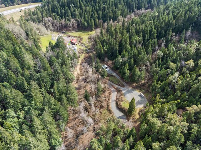 928 N Old Stage Road, Wolf Creek, OR 97497